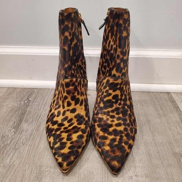NEW Tory Burch Lila Leopard Pointed Toe Booties - Picture 3 of 9